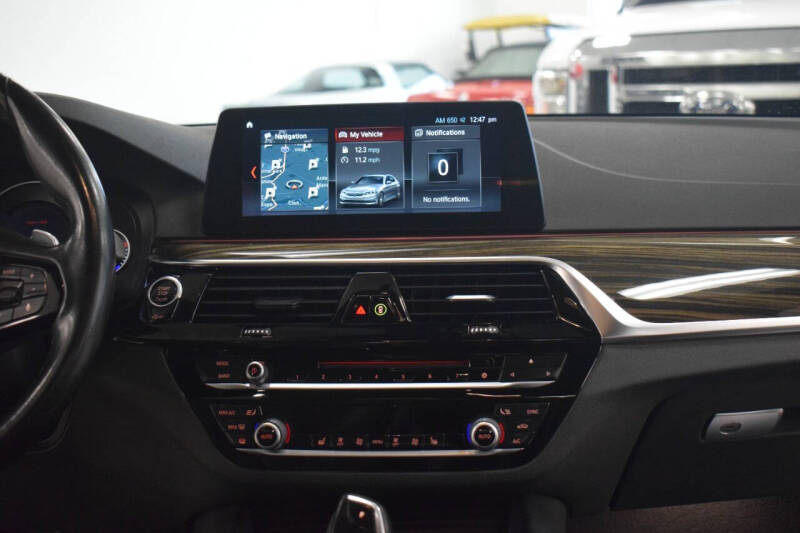 2018 BMW 5 Series 540i