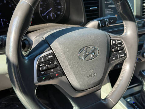 2018 Hyundai Elantra