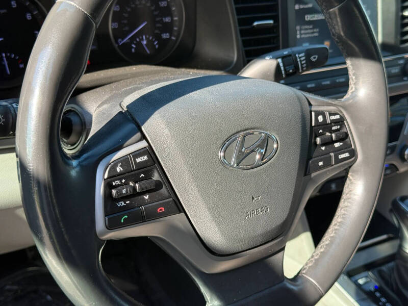2018 Hyundai Elantra