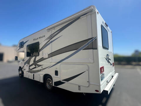 2022 Thor Motor Coach FOUR WINDS 22B