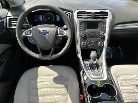 2016 Ford Fusion Hybrid S