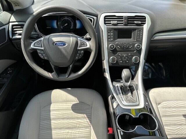 2016 Ford Fusion Hybrid S