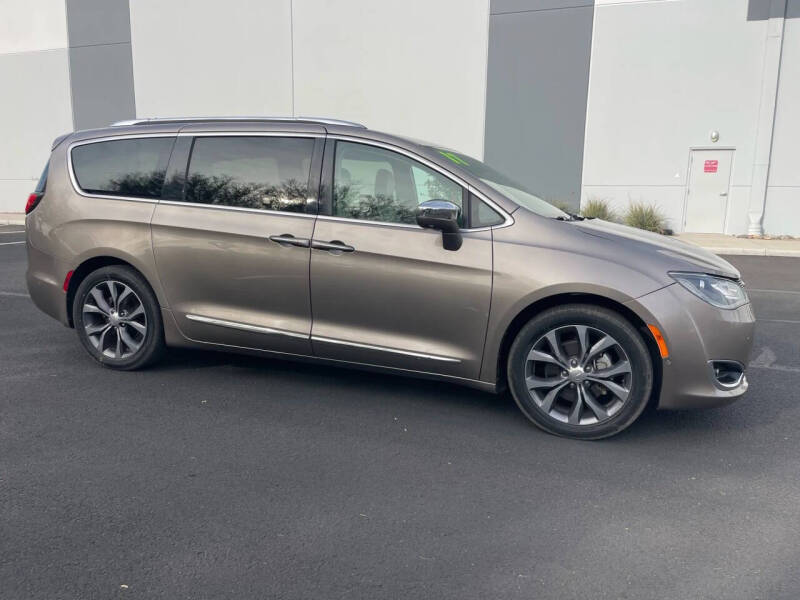 2017 Chrysler Pacifica Limited