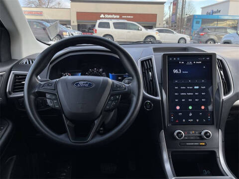 2023 Ford Edge