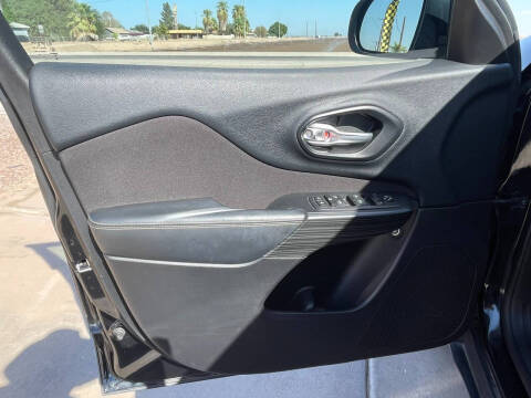 2016 Jeep Cherokee Sport Altitude