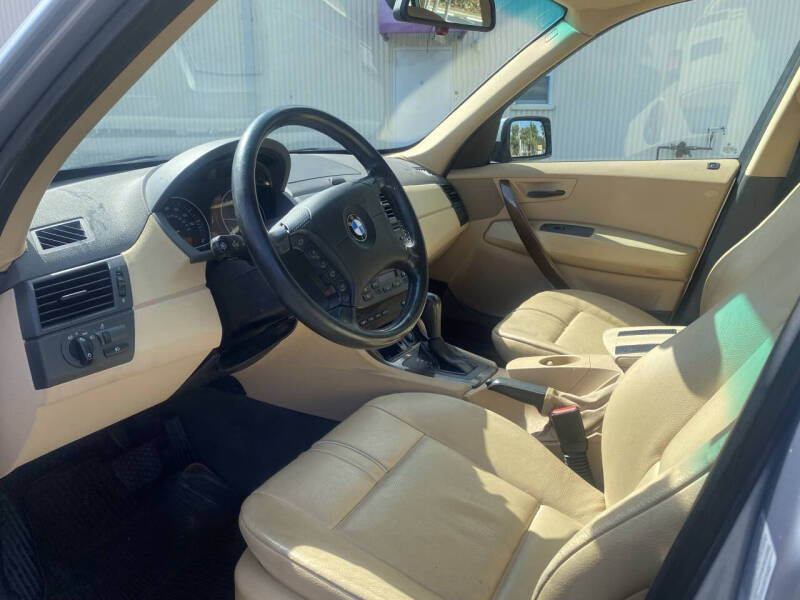 2004 BMW X3 2.5i