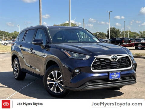 2024 Toyota Highlander for sale at Joe Myers Toyota PreOwned in Houston TX