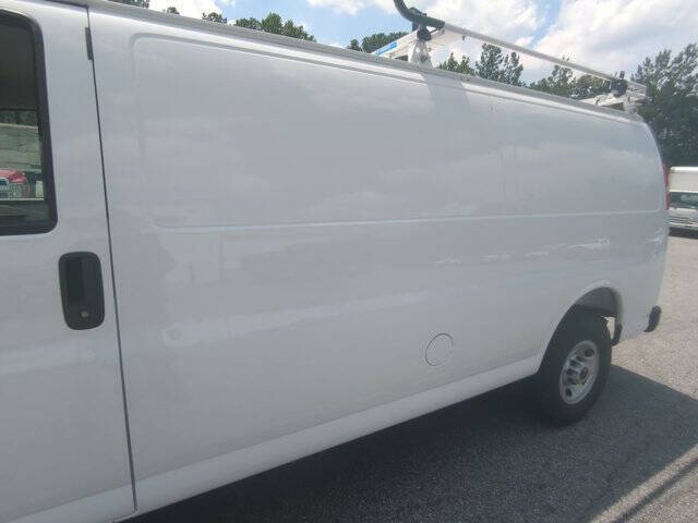 2025 GMC Savana 2500