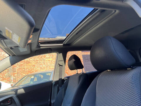 2006 Toyota RAV4 Sport