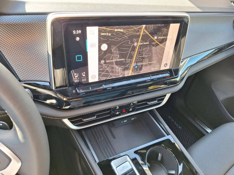 2026 Volkswagen Atlas Cross Sport SEL R-Line Black 4Motion