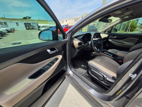 2019 Hyundai Santa Fe SE 2.4L