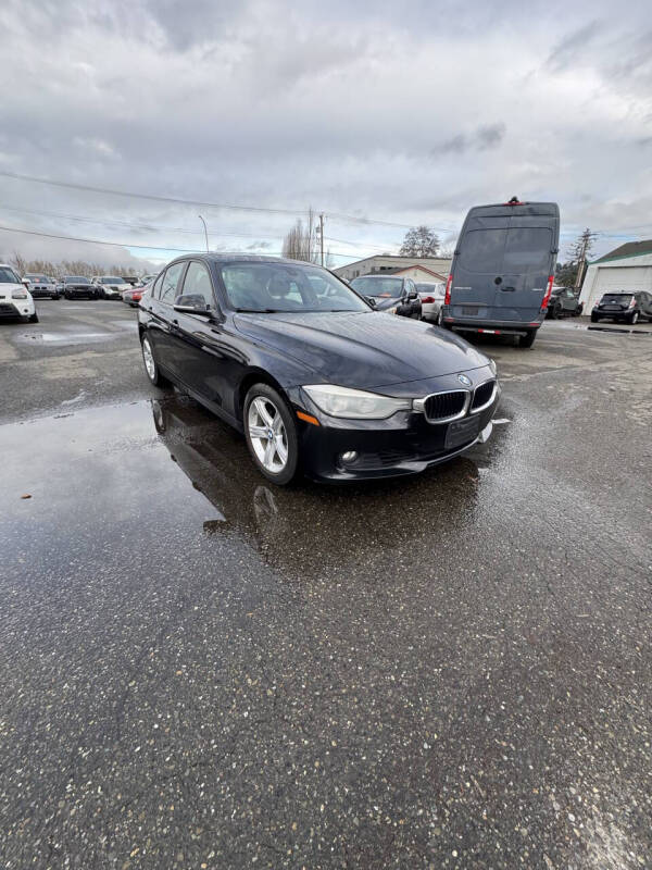 2013 BMW 3 Series 328i's photo