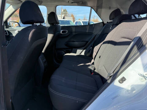 2024 Hyundai Venue SEL