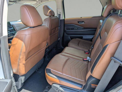 2023 Nissan Pathfinder Platinum