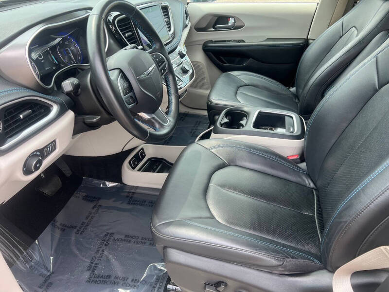 2021 Chrysler Pacifica Touring L