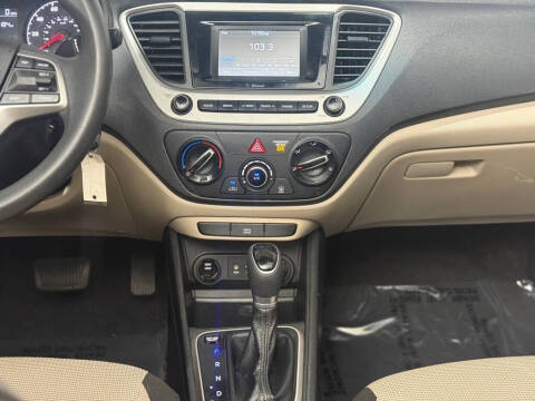 2019 Hyundai Accent SE