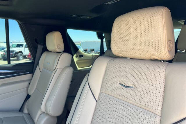 2023 Cadillac Escalade Premium Luxury