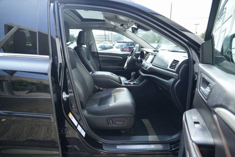 2017 Toyota Highlander Limited