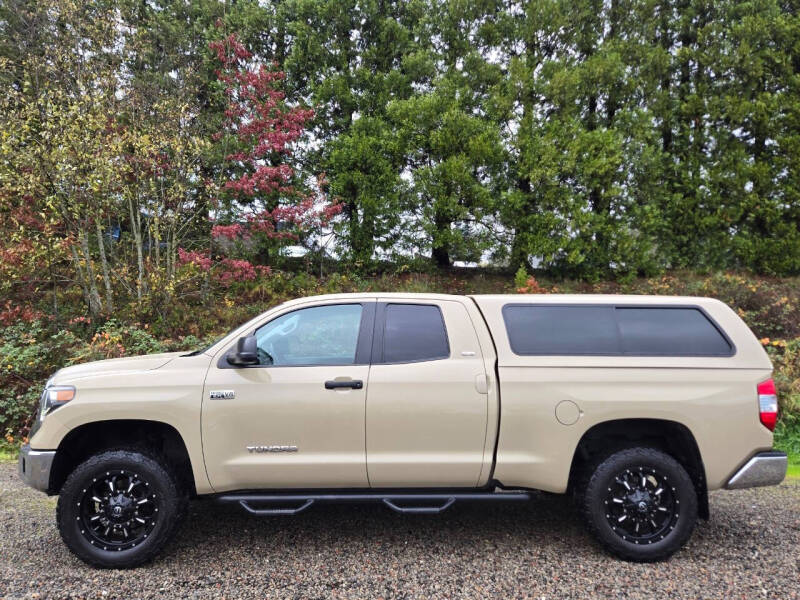 2018 Toyota Tundra SR5's photo