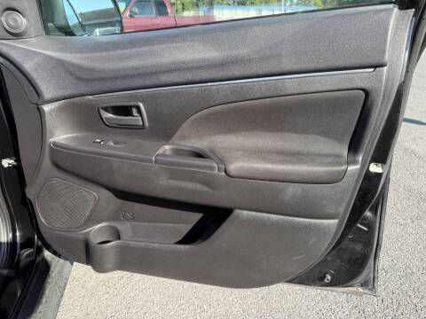 2015 Mitsubishi Outlander Sport 2.4 ES