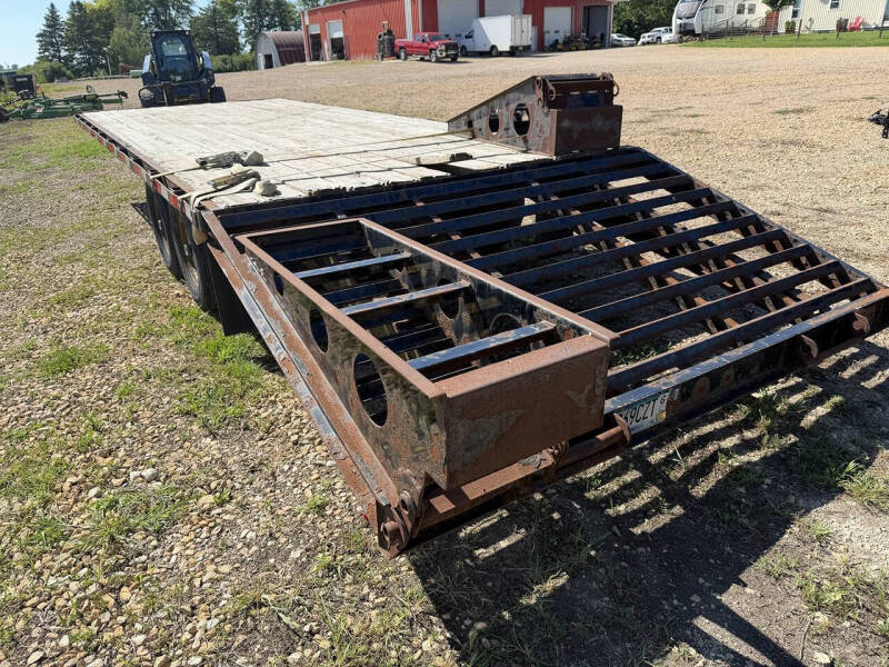 2014 Kieffer Built Bed Over Flat Bed 12000#