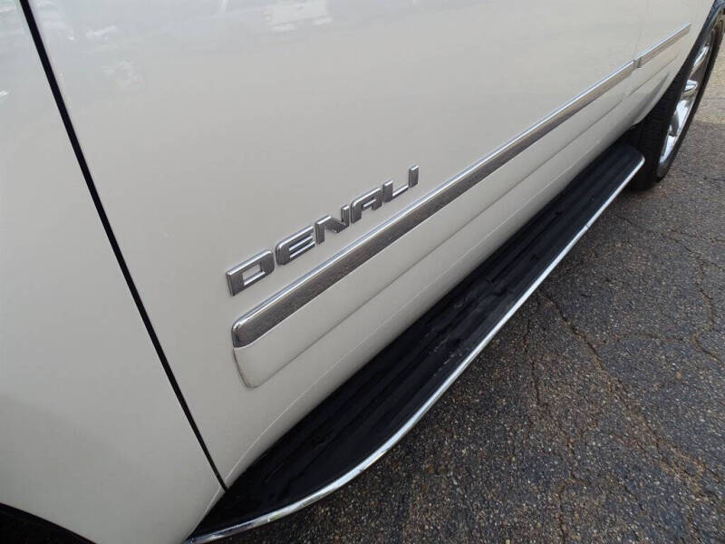 2011 GMC Yukon Denali