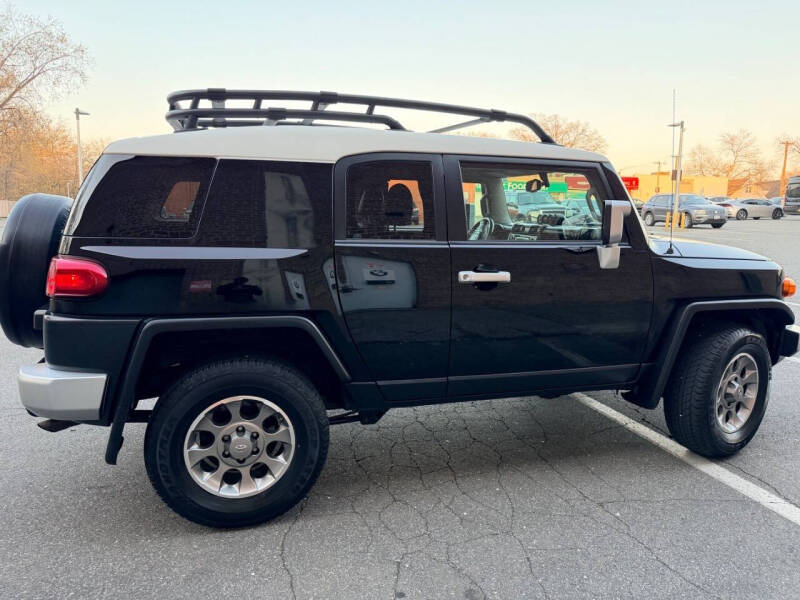 2011 Toyota FJ Cruiser