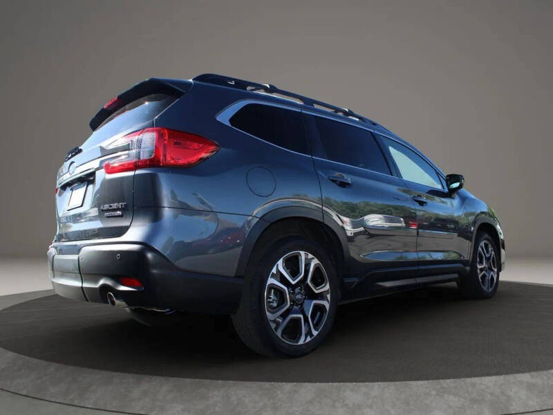 2024 Subaru Ascent Limited 8-Passenger