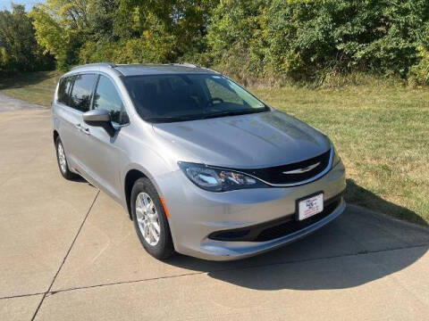 2021 Chrysler Voyager for sale at MODERN AUTO CO in Washington MO