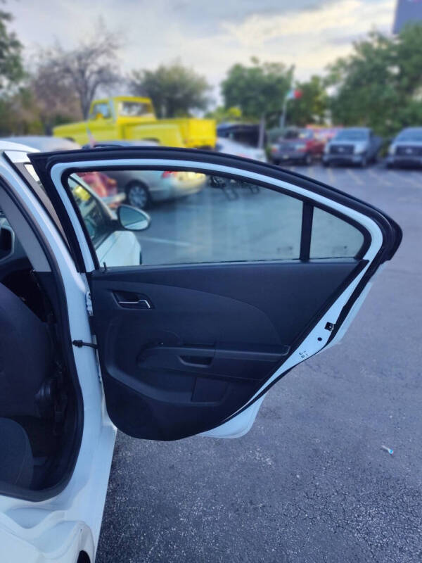 2015 Chevrolet Sonic LT Auto
