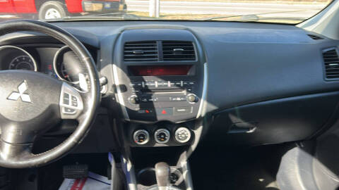 2011 Mitsubishi Outlander Sport SE