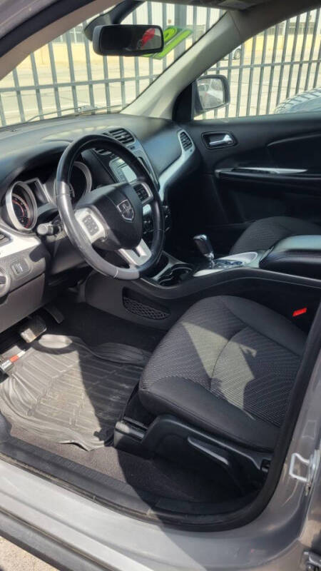2018 Dodge Journey SE - Photo 6