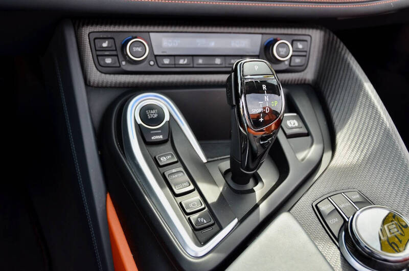 2019 BMW i8