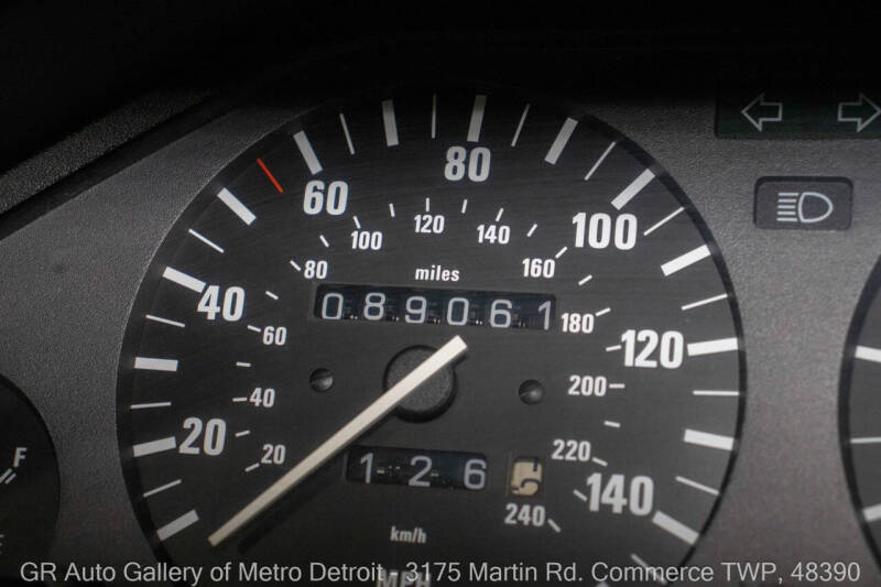 1989 BMW 3 Series 325i