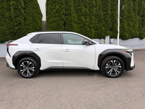 2024 Toyota bZ4X XLE