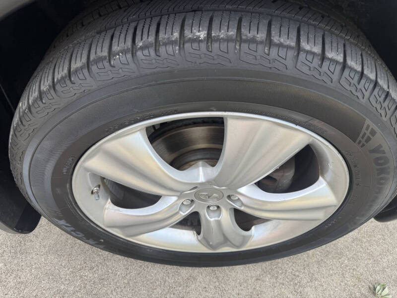 2010 Infiniti FX35