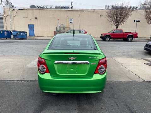 2014 Chevrolet Sonic LT Auto