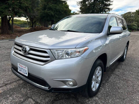 2013 Toyota Highlander SE