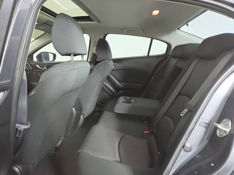 2016 Mazda MAZDA3 i Touring