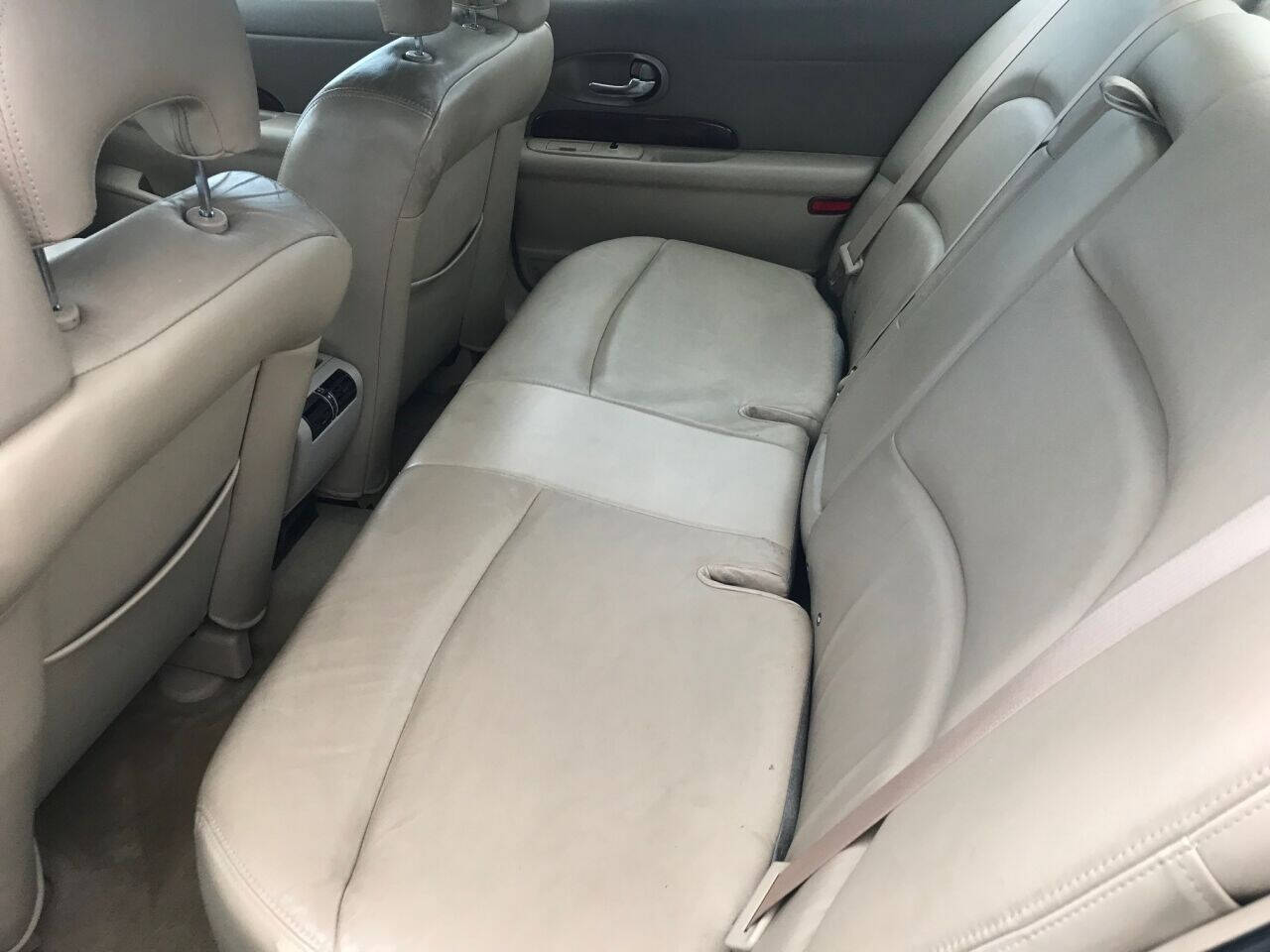 Silver 2004 Buick LeSabre Limited Limited 4dr Sedan 14