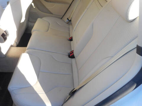 2010 Volkswagen Passat Komfort PZEV