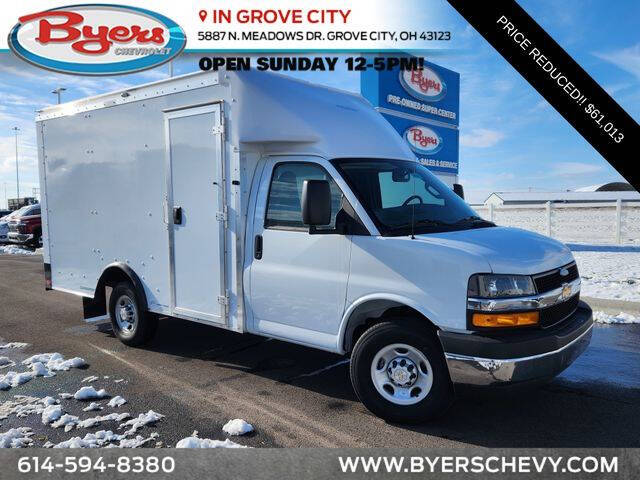 2025 Chevrolet Express 3500
