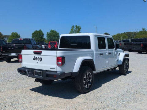 2026 Jeep Gladiator Sahara