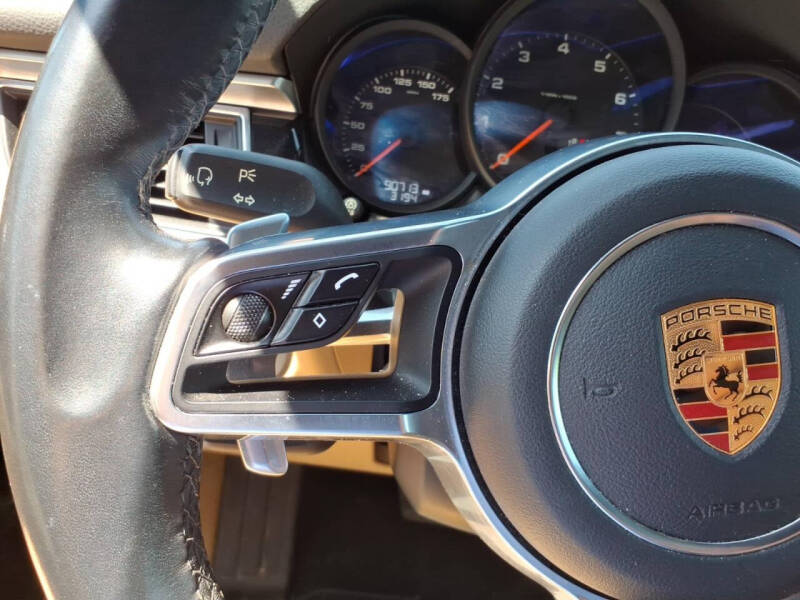2018 Porsche Macan