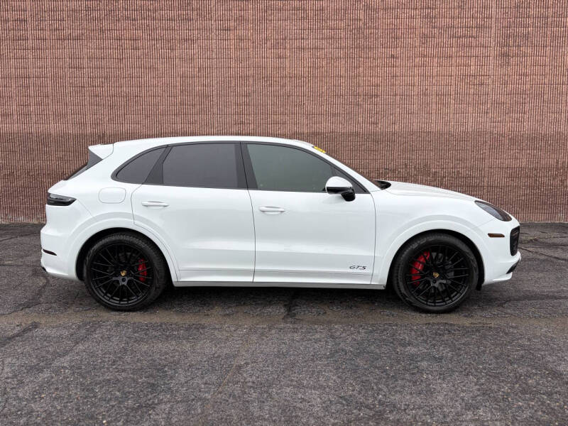 2022 Porsche Cayenne GTS