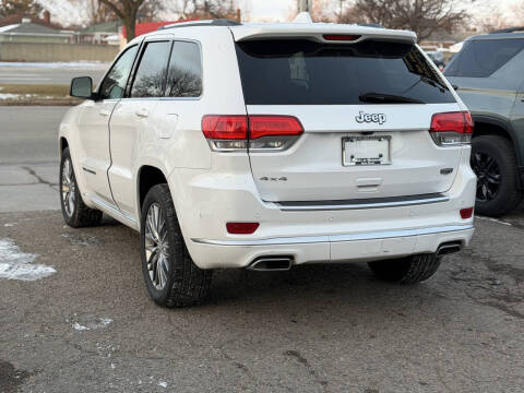 2017 Jeep Grand Cherokee Summit