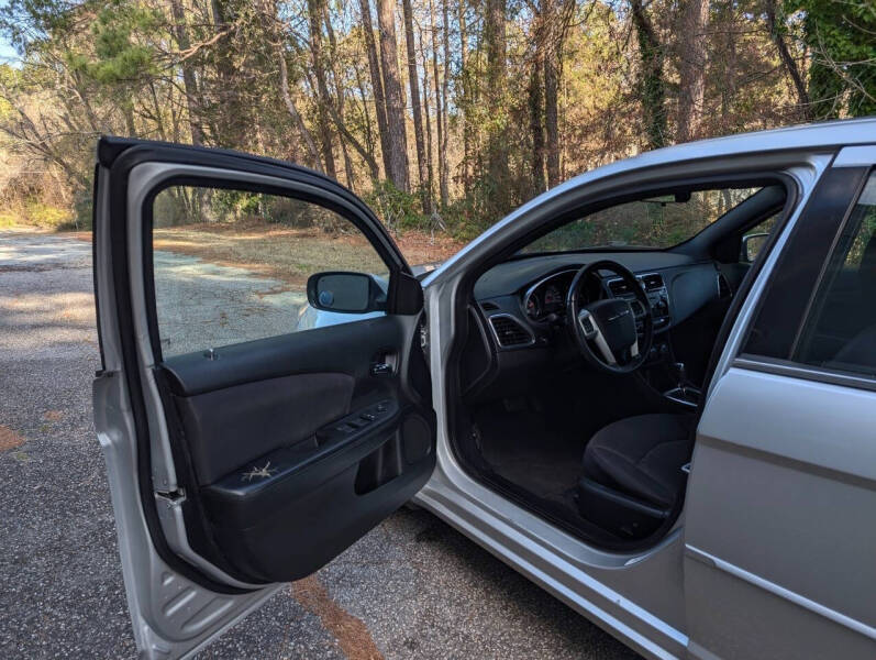 2012 Chrysler 200 Touring