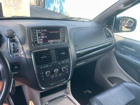 2017 Dodge Grand Caravan SXT