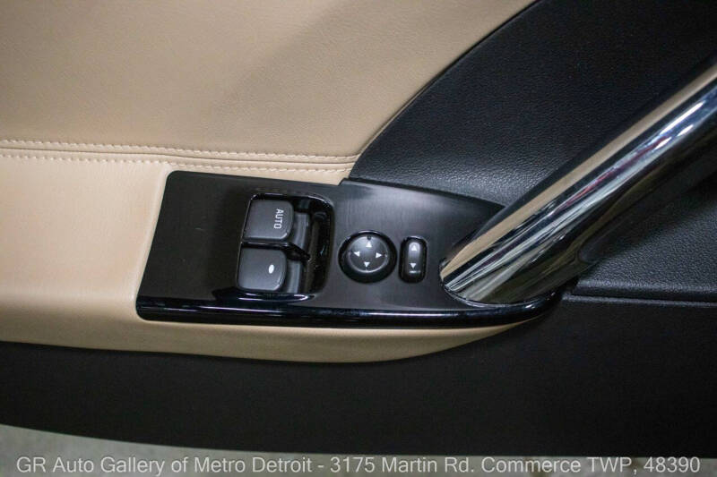 2009 Saturn SKY Red Line