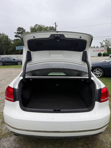 2013 Volkswagen Passat SEL Premium PZEV